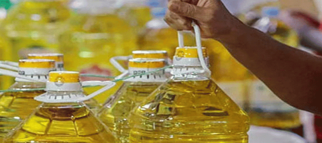 Refiners push for higher edible oil prices despite global decline